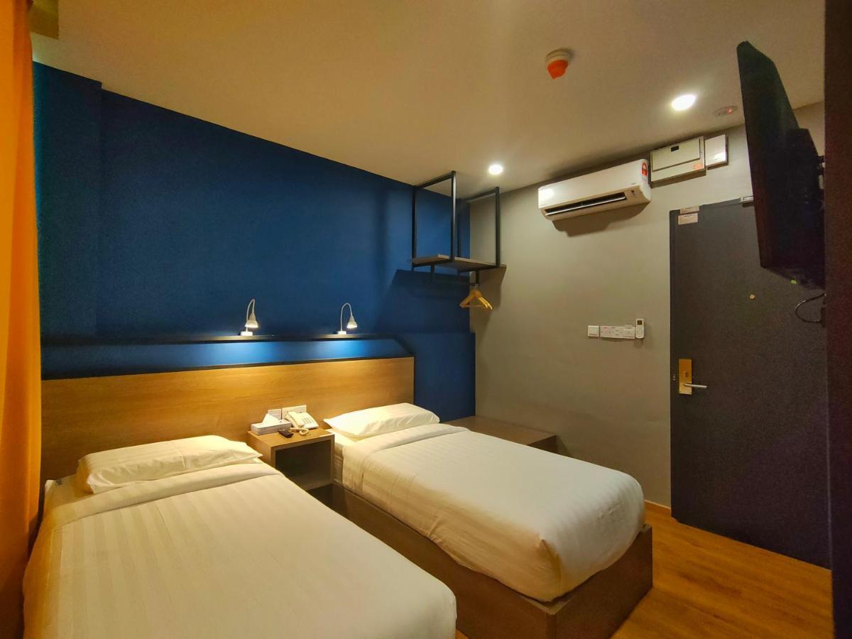 Uptown Hotel Semporna Exterior photo